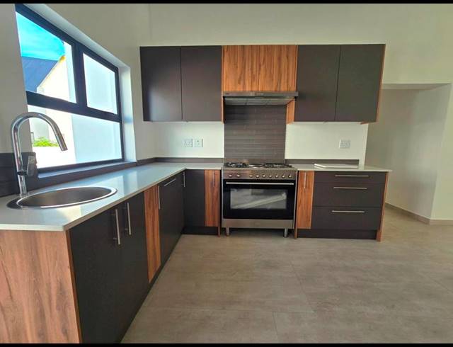 3 BEDROOM HOUSE FOR SALE IN BRITANNIA BAY